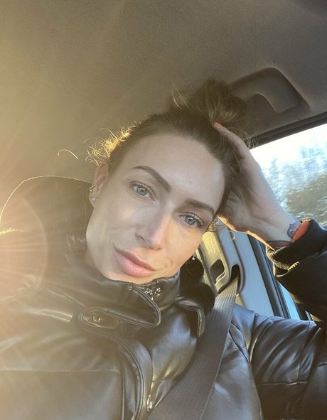 Ava_austen photo 202