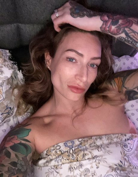 Ava_austen photo 204