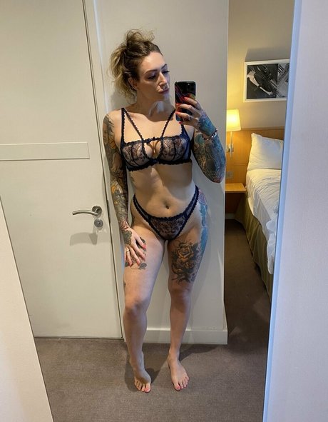 Ava_austen photo 217