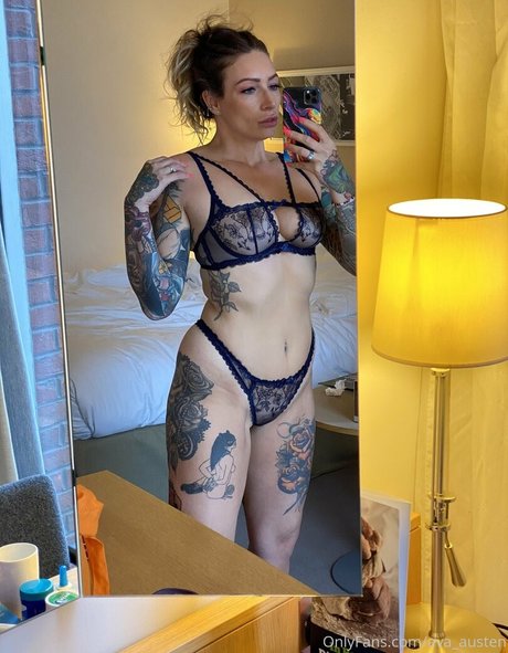 Ava_austen photo 228