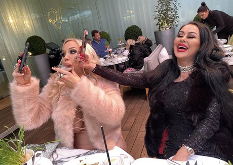 Ava_austen photo 299