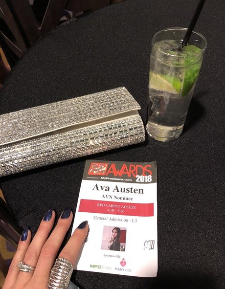 Ava_austen photo 316