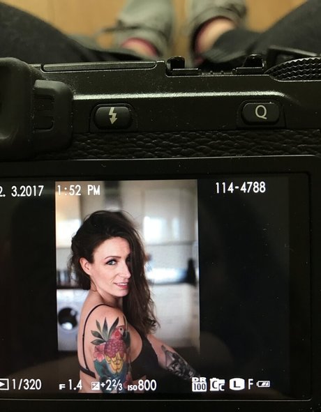 Ava_austen photo 321