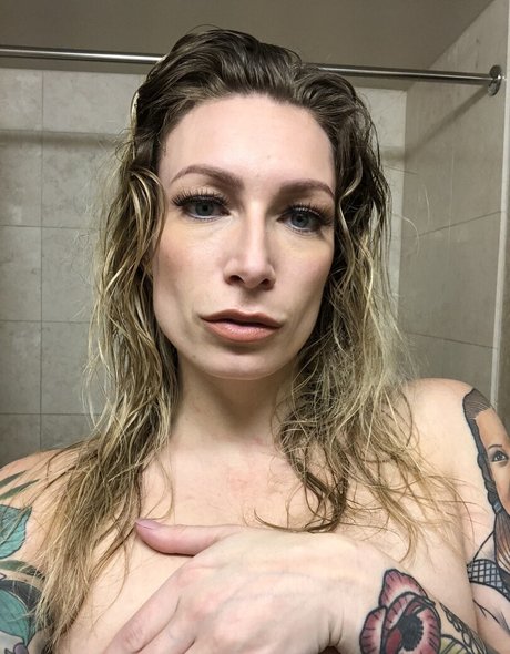 Ava_austen photo 331