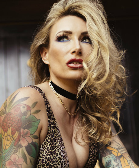 Ava_austen photo 396