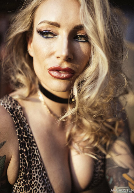 Ava_austen photo 399