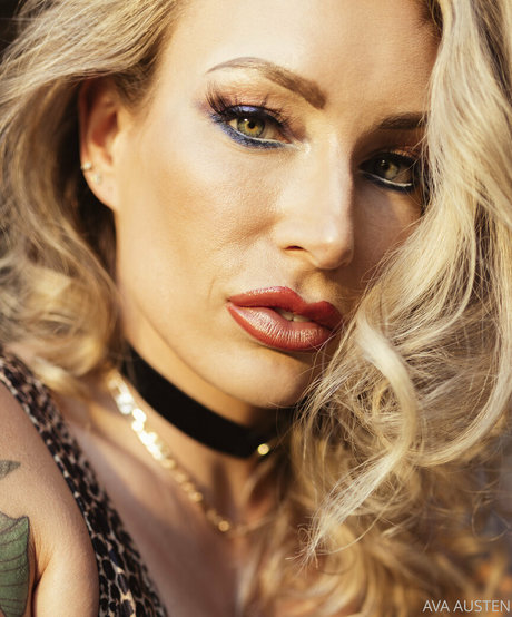 Ava_austen photo 402