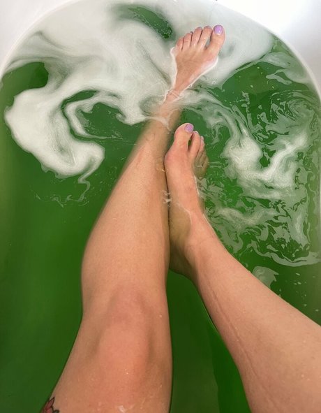 Ava_austen photo 535