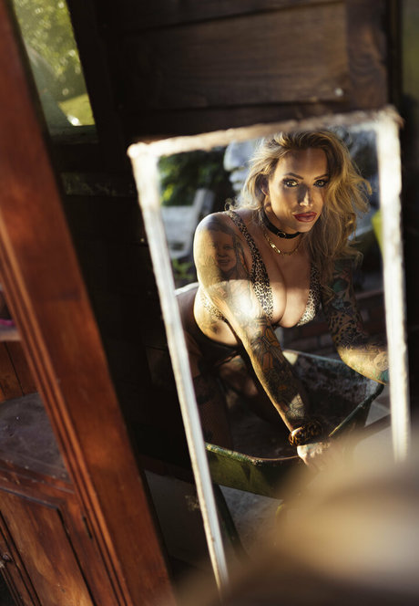 Ava_austen photo 547