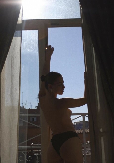 Ava Pearlman photo 23