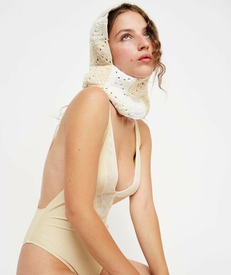 Ava Pearlman photo 35
