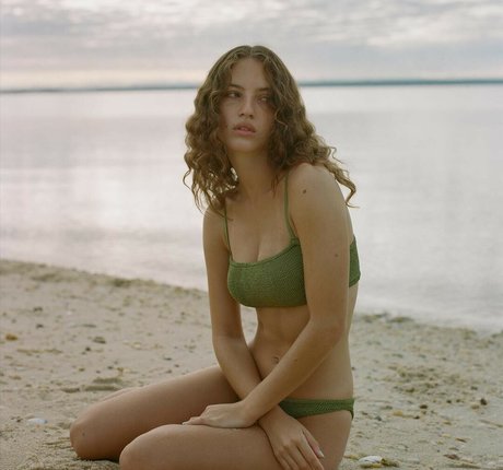 Ava Pearlman photo 43