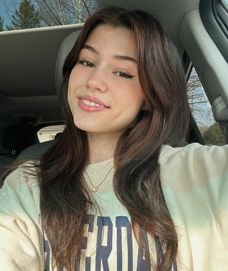 Ava Rose Beaune photo 95