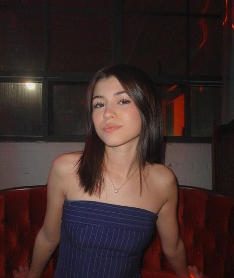 Ava Rose Beaune photo 141