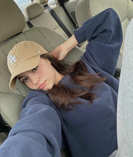Ava Rose Beaune photo 154