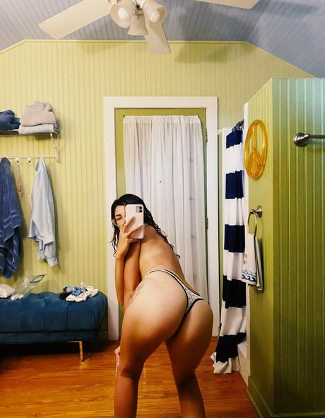 Ava Taylor photo 40