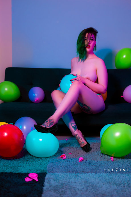 Ava Twitchling photo 38