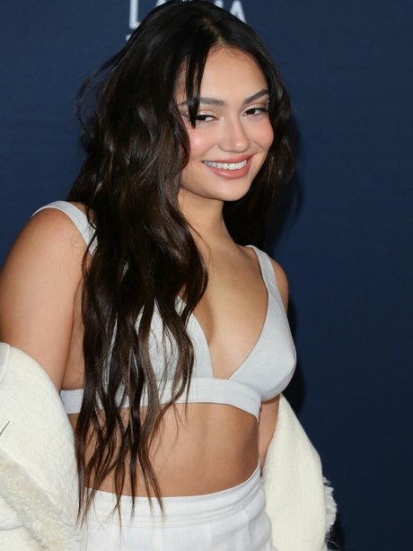 Avani Gregg photo 30