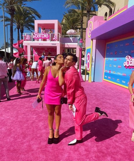 Avani Gregg photo 31