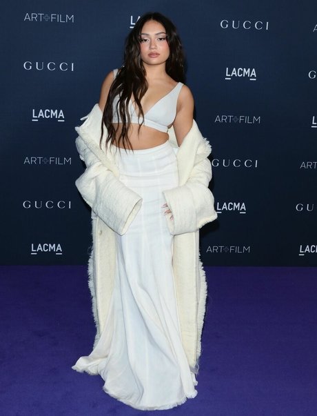 Avani Gregg photo 33