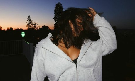 Avani Gregg photo 51