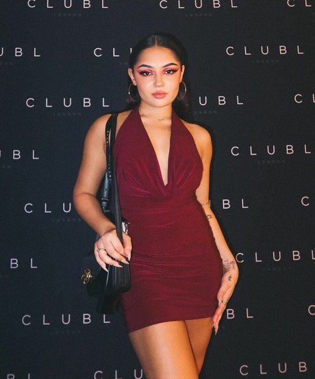 Avani Gregg photo 58