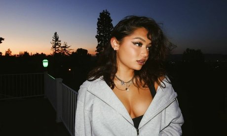 Avani Gregg photo 67