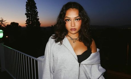 Avani Gregg photo 70