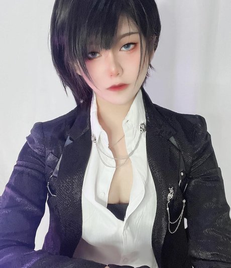 Aveline Tetsuya photo 37
