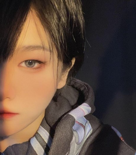Aveline Tetsuya photo 68