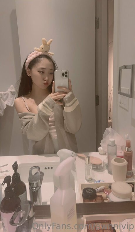 Profile photo of Awnnivip