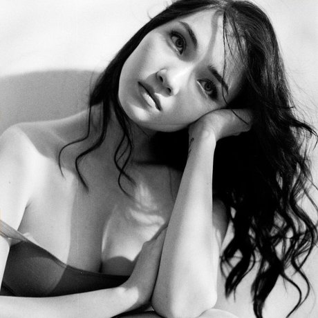 Aya Shalkar photo 168