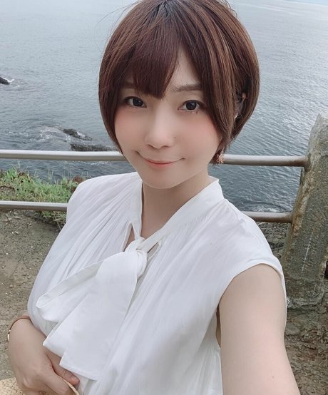Ayame_apricot photo 1070