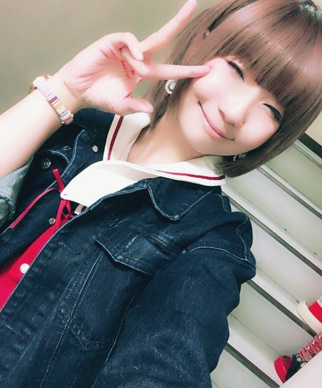 Ayame_apricot photo 1078