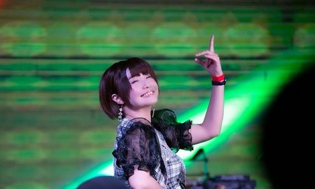 Ayame_apricot photo 1081