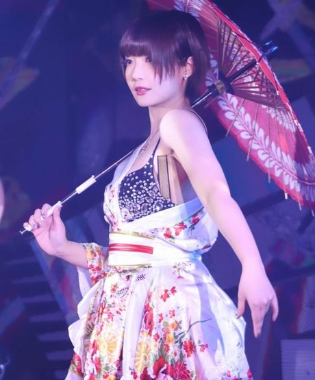 Ayame_apricot photo 1090