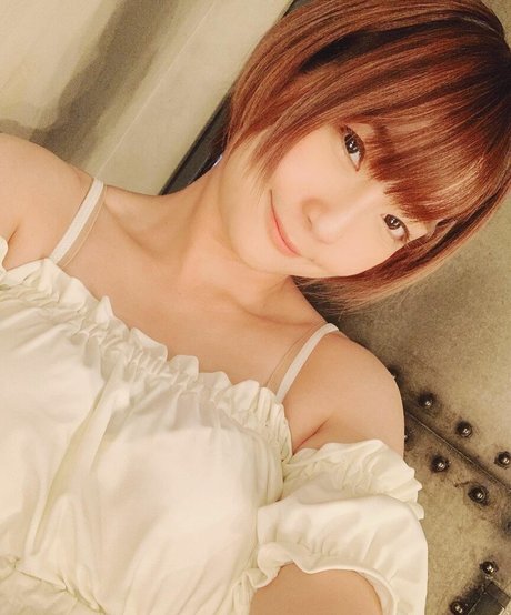 Ayame_apricot photo 1178