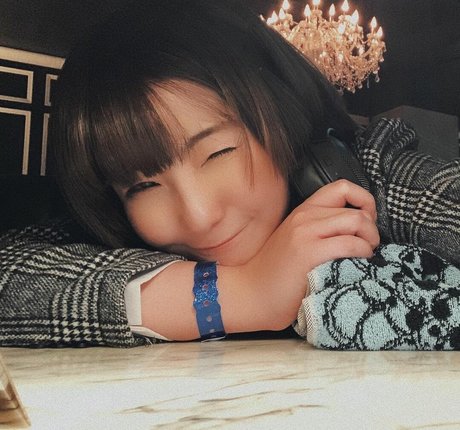 Ayame_apricot photo 1214