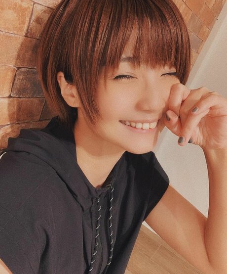 Ayame_apricot photo 1225