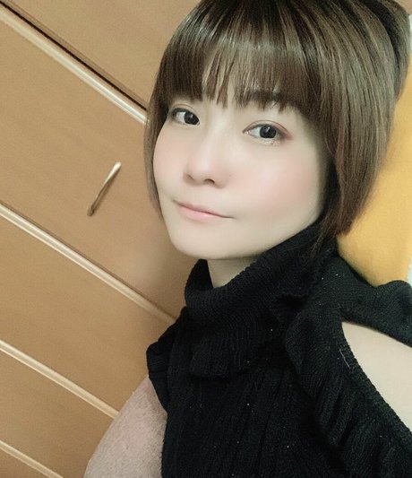 Ayame_apricot photo 1270