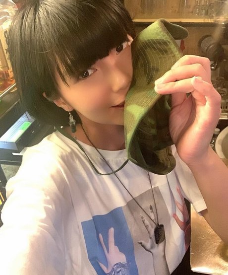 Ayame_apricot photo 1337
