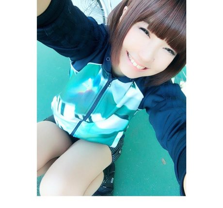 Ayame_apricot photo 1360