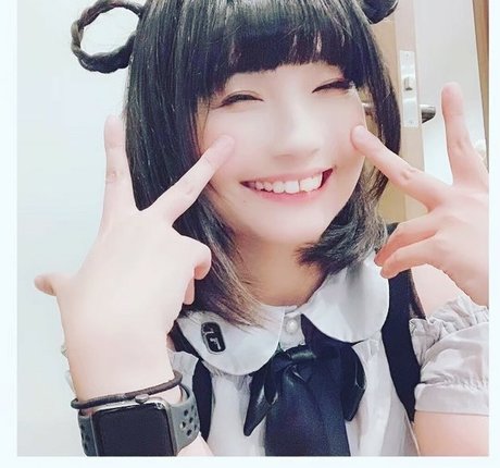 Ayame_apricot photo 1378