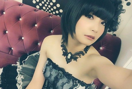 Ayame_apricot photo 1475