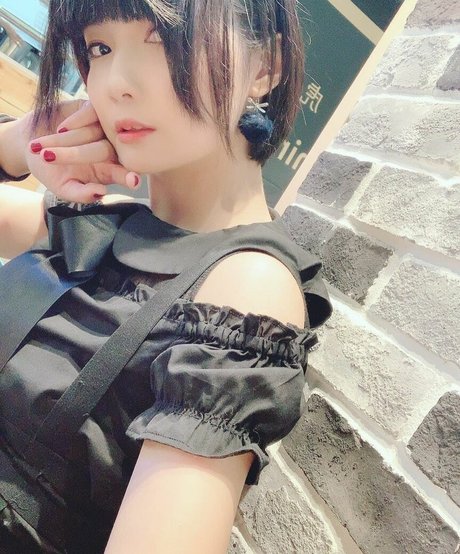 Ayame_apricot photo 1483