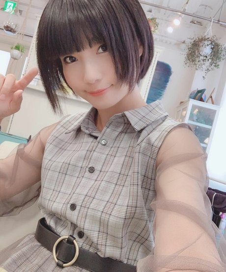 Ayame_apricot photo 1485