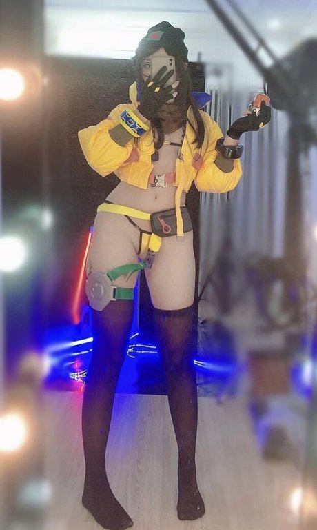 Azure_channn photo 6