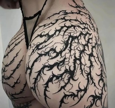 Baby Bad Doll photo 1