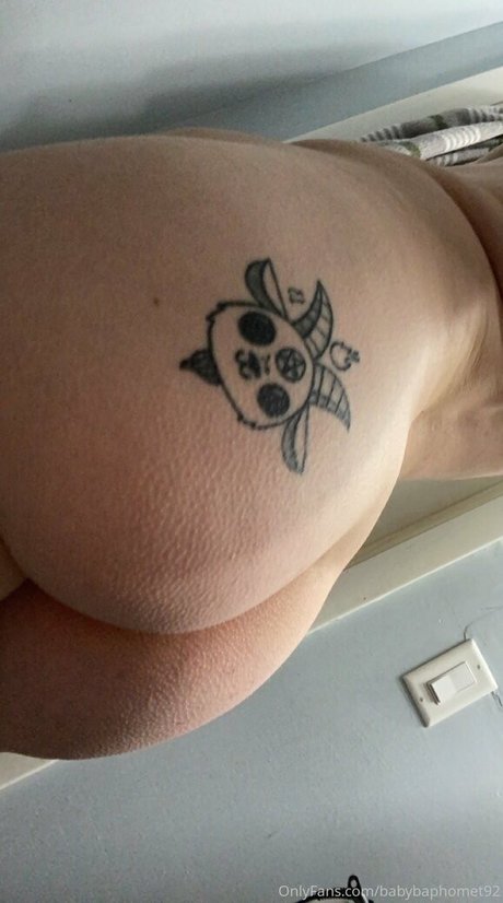 Babybaphomet92 photo 7