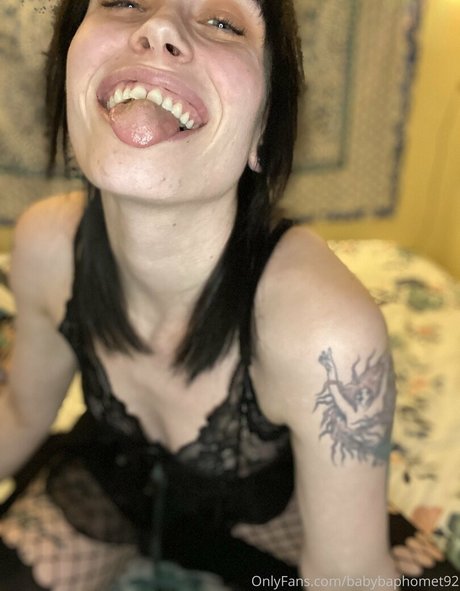 Babybaphomet92 photo 25